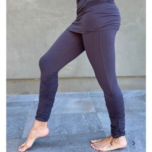 Caraucci‎ brown ruched leggings